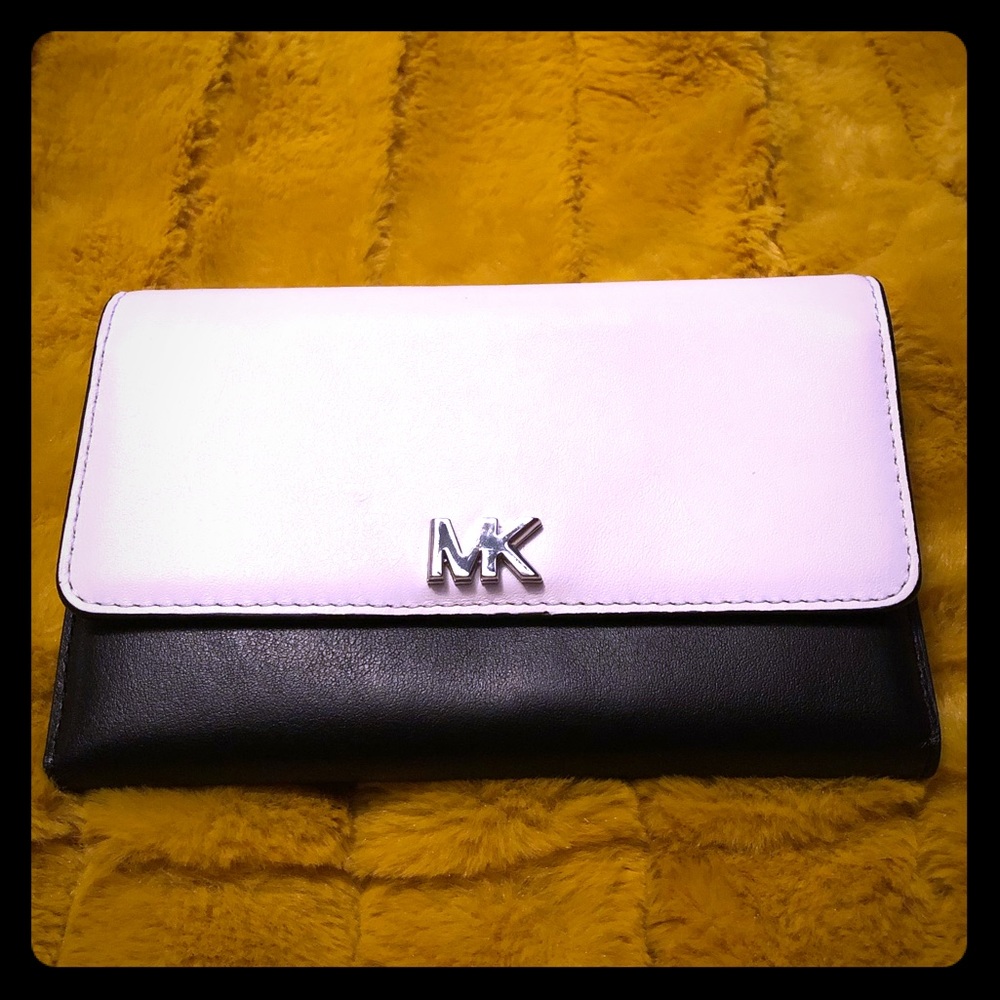 Michael Kors wallet